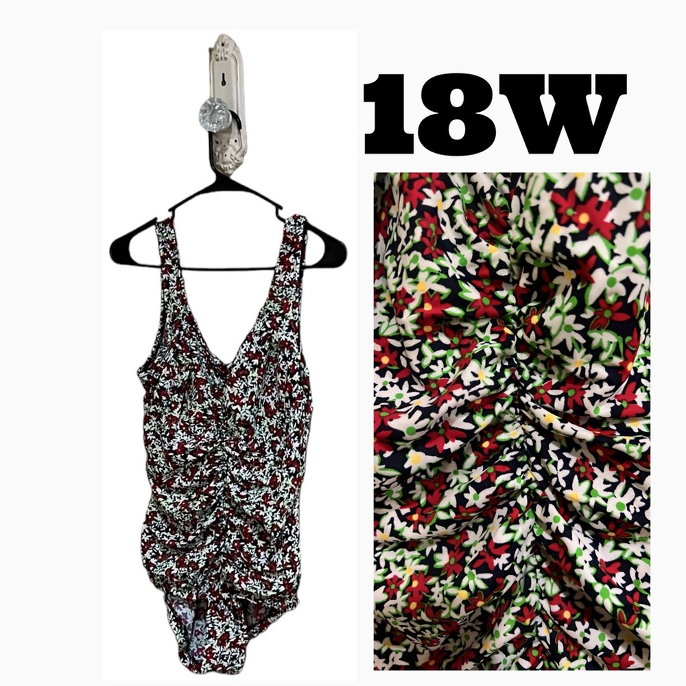 Floral Ruched one piece swimsuit by Rivera size 18W